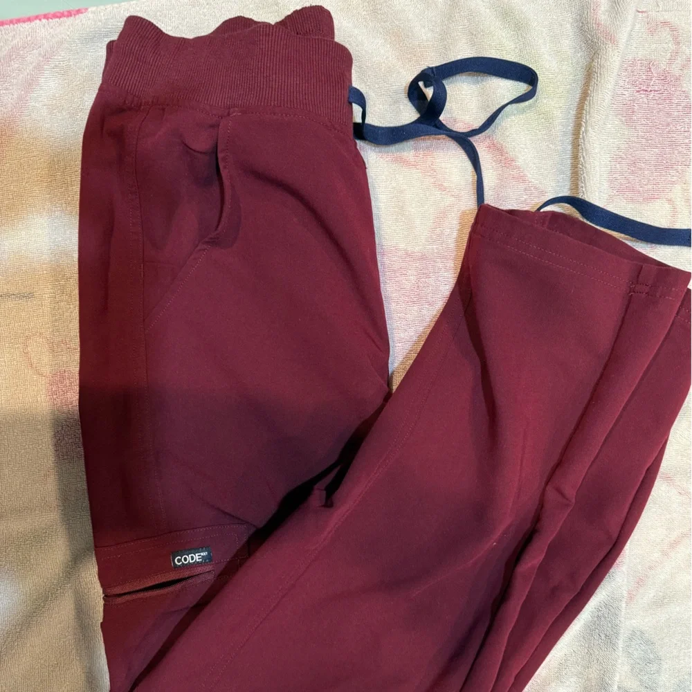 CODE NXT Men’s Scrub Set (XS/Burgundy) - Picture 4 of 4